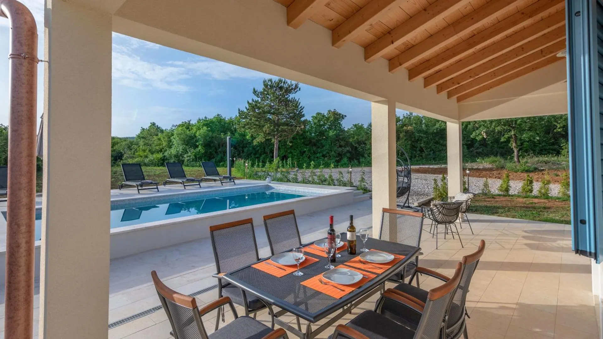 Hébergement de vacances Villa Leana, A Beautiful Stone Villa In A Tranquil Location Raša